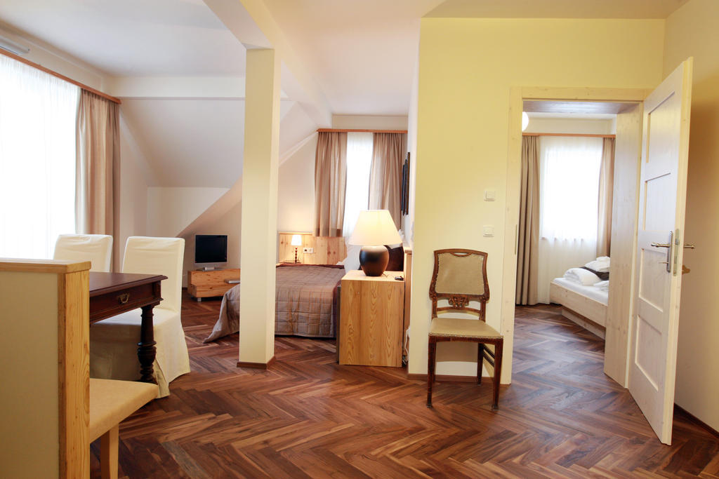 Hotel Fahrnberger Göstling an der Ybbs Rom bilde